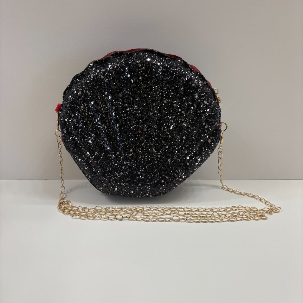 Glam Clam /Sparkle Seashell Crossbody Handbag / Shell Purse- Black/Silver - NWT - Picture 8 of 12
